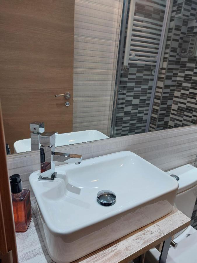 Apartamentos Deluxe Barajas Μαδρίτη Εξωτερικό φωτογραφία